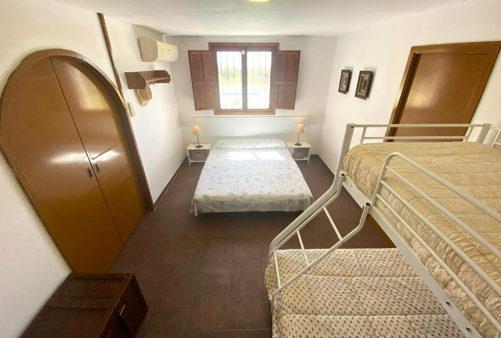 Rustic Botarell Villa